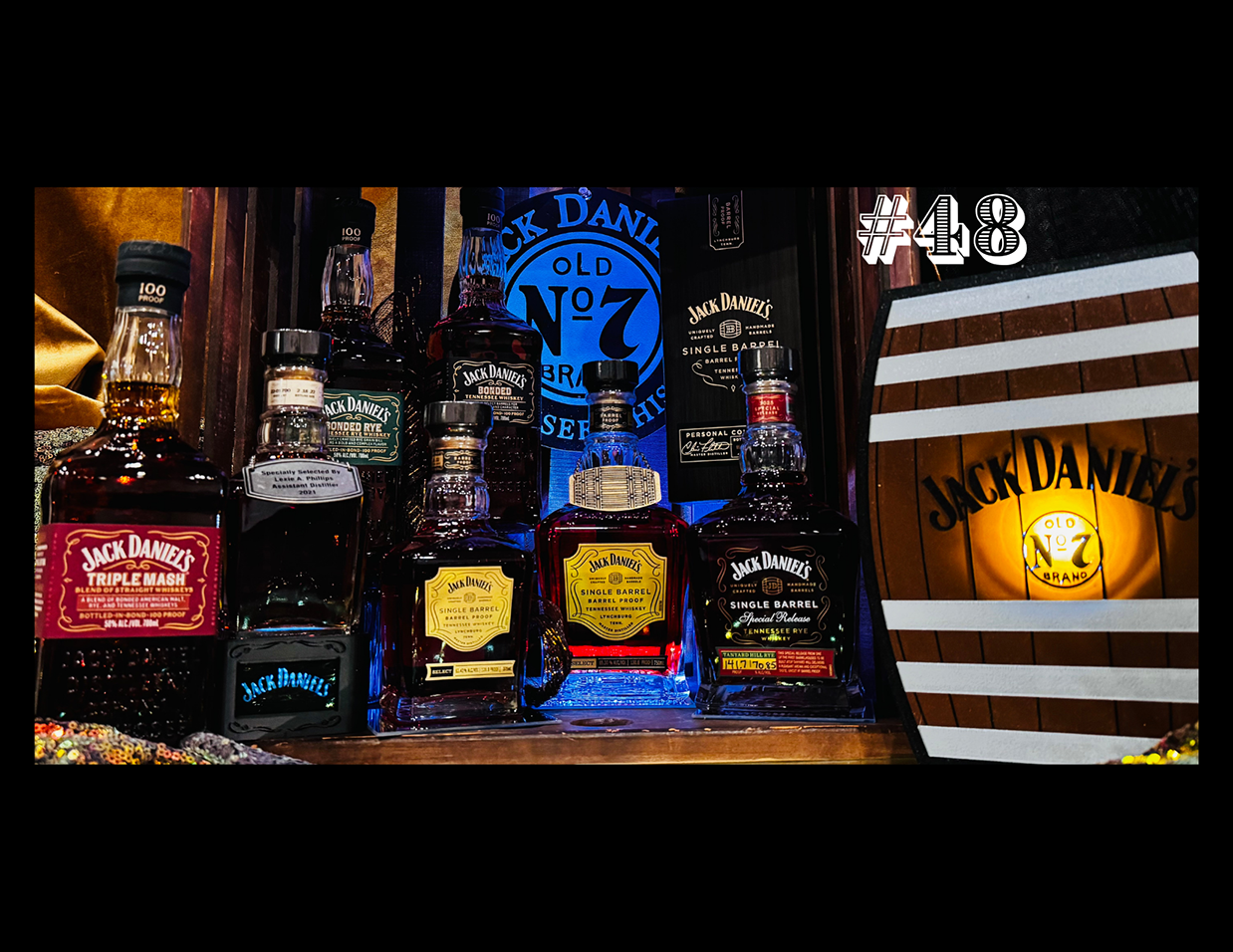48 JACK DANIEL'S W_ SIGNS AND LIGHTED STAND